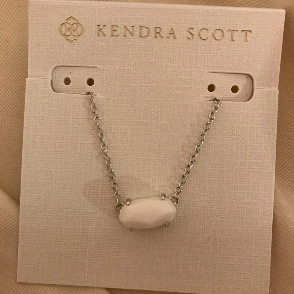 Kendra Scott Ever Silver Pendant Necklace In White Pearl